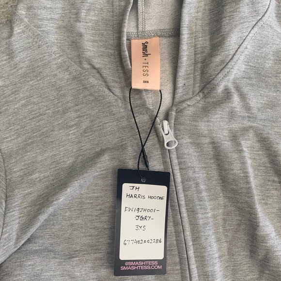 Grey smash and Tess jilly collaboration 3xs - Picture 3 of 3